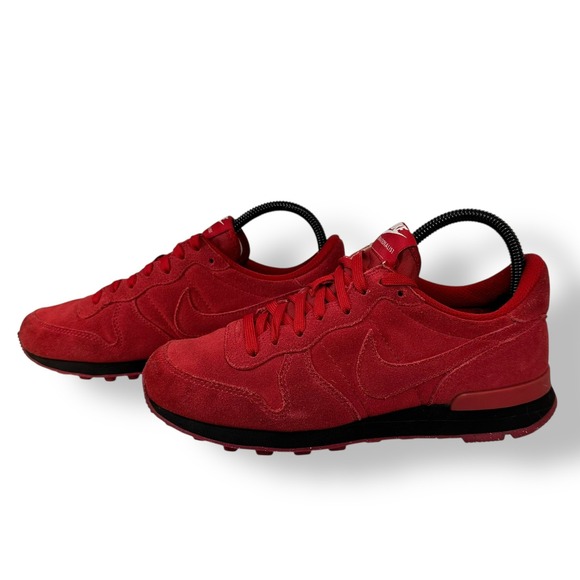 Nike ID Custom "winning" Premium Suede Red Running Shoes Womens Size 7.5 - Picture 1 of 8